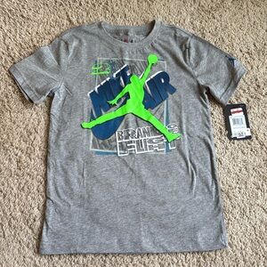 NWT Youth Nike Air Jordan t-shirt